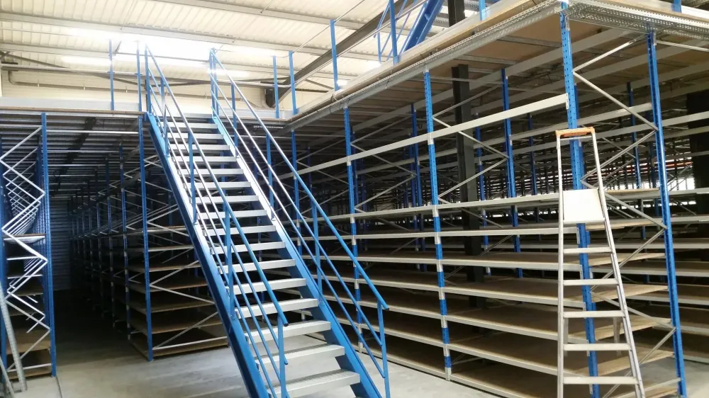 Plateforme de stockage près de Tours